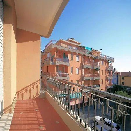 Apartamento Vittorio Veneto 9 Borghetto Santo Spirito Exterior foto